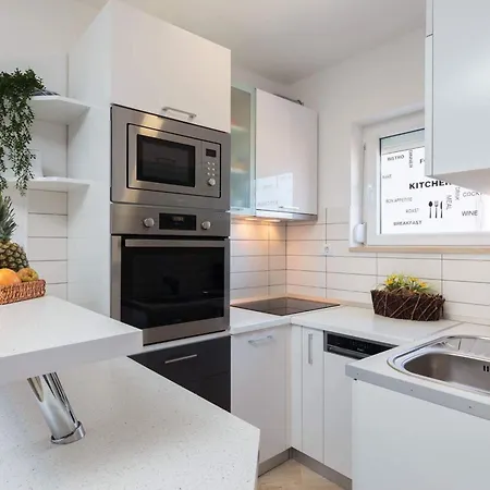 Appartement Lana St Supetar