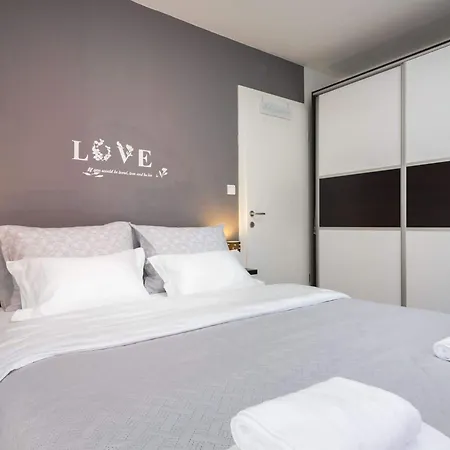 Appartement Lana St *